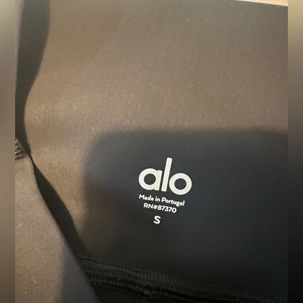 Alo High-Waist Ripped Warrior Leggings